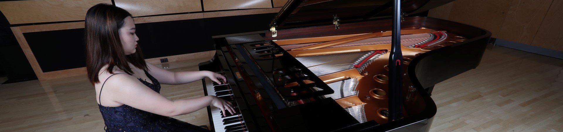 photo of pianist