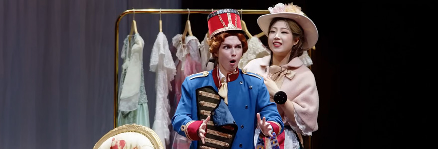 (L to R) Western music grad Hillary Tufford and South Korean soprano Heekyung Park