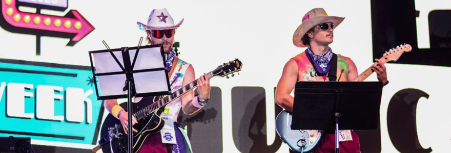 As music sophs in the Don Wright Faculty of Music, Jacob and Sebastian Wilcox (right) welcomed incoming students to Western. (Submitted)