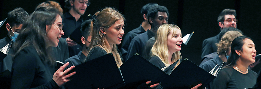Chorale student choir singers