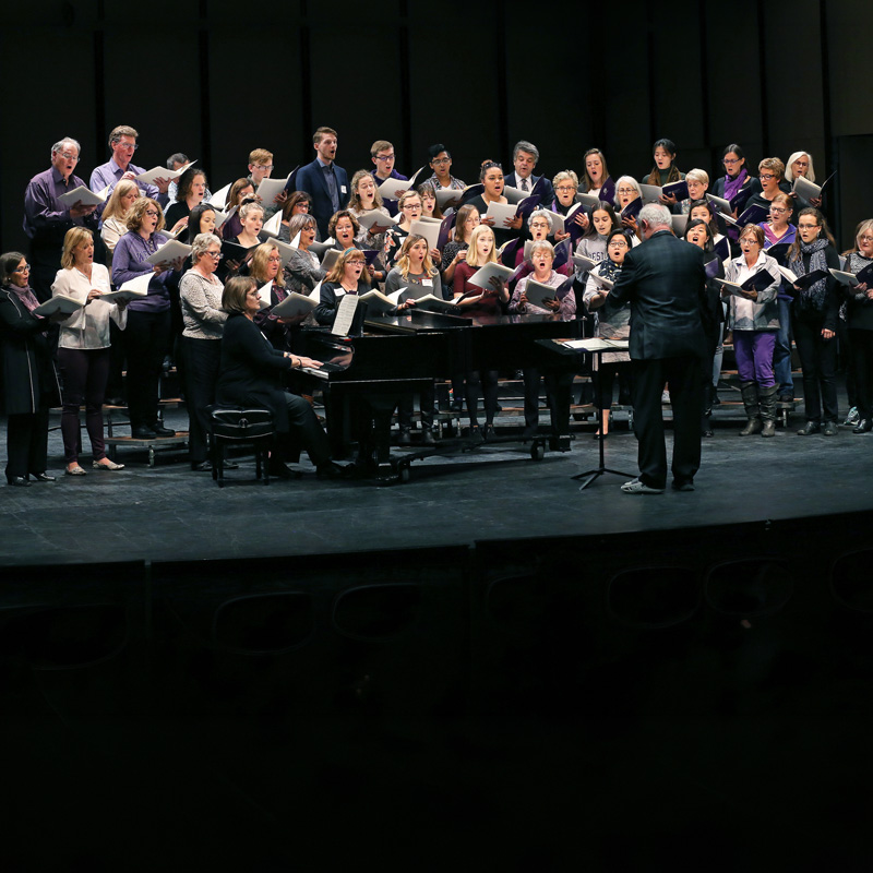 Western Music alumni choir performance