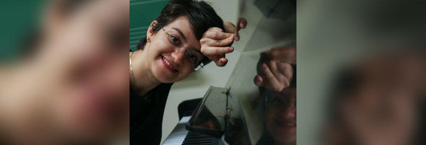 PhD student composer Neda Samavati